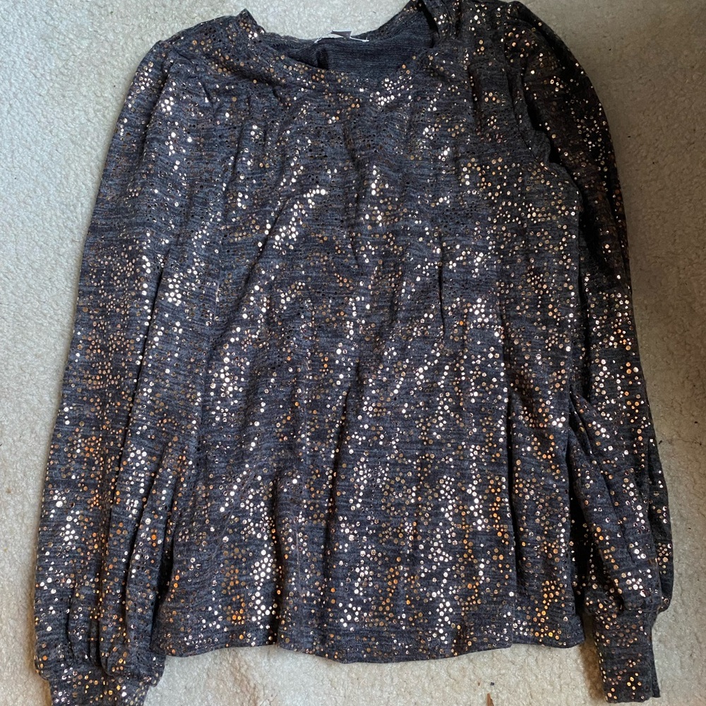 Lightweight sweater